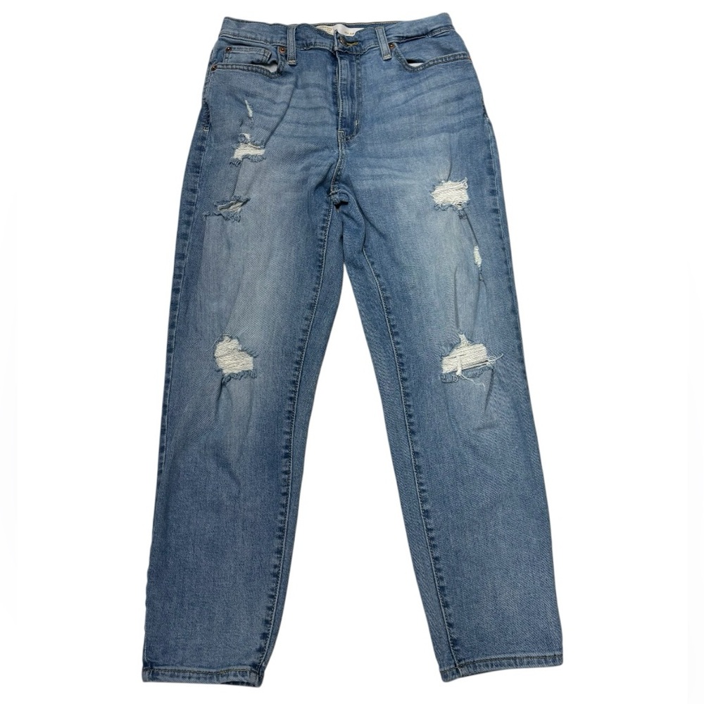 Distressed Levi Mom Jeans